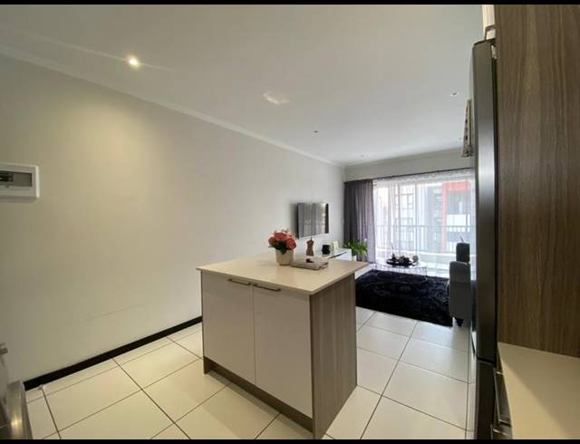 1 BEDROOM APARTMENT FOR SALE IN LONEHILL